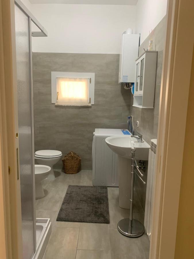 Vittoria Apartment Celano Bagian luar foto